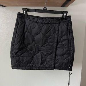 NWT Backcountry Insulated Wrap Skirt Size Medium